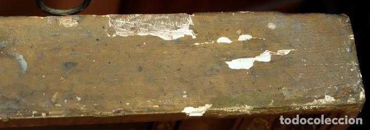 Otros objetos de arte: COMPOSICI&Oacute;N BORDADA Y PINTADA SOBRE SEDA DEL SIGLO XIX. - Foto 20