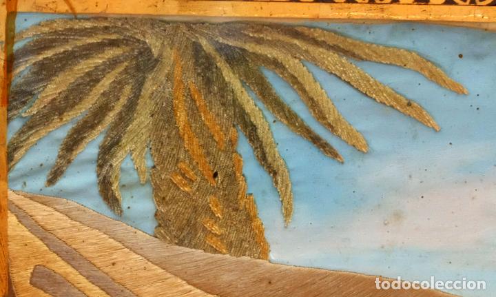 Otros objetos de arte: COMPOSICI&Oacute;N BORDADA Y PINTADA SOBRE SEDA DEL SIGLO XIX. - Foto 10