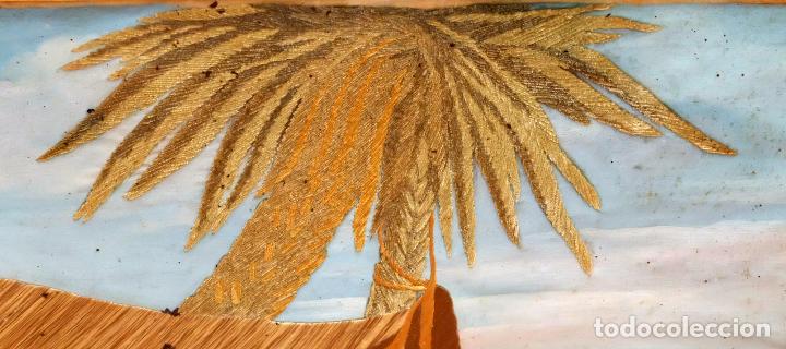 Otros objetos de arte: COMPOSICI&Oacute;N BORDADA Y PINTADA SOBRE SEDA DEL SIGLO XIX. - Foto 13