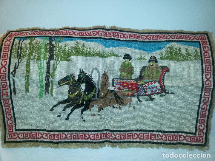 Otros objetos de arte: CUADRO SIN MARCO PUNTO DE CRUZ-88X54 CM - Foto 1