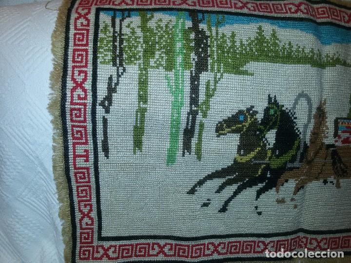 Otros objetos de arte: CUADRO SIN MARCO PUNTO DE CRUZ-88X54 CM - Foto 3
