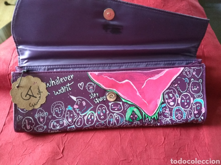 Otros objetos de arte: CARTERA pintada a mano - Foto 3