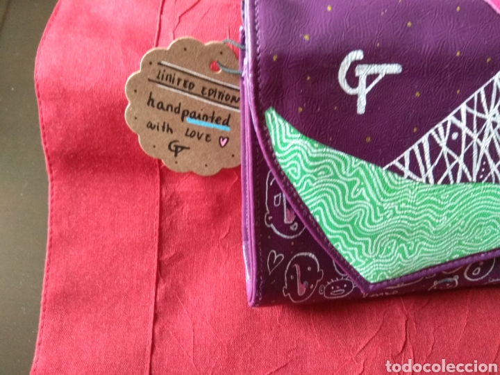 Otros objetos de arte: CARTERA pintada a mano - Foto 4