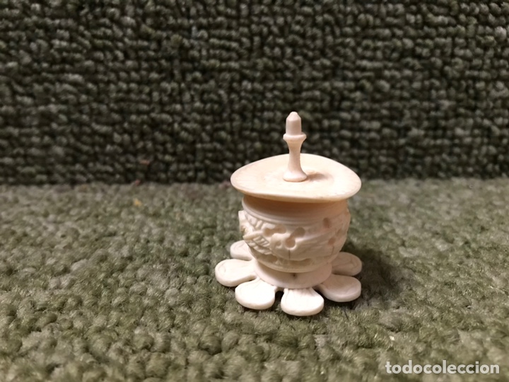Otros objetos de arte: CALDERO PASTA DE HUESO VITRINA - Foto 1