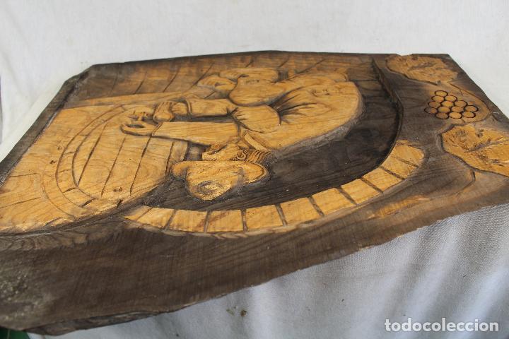 Otros objetos de arte: cuadro tallado en madera - bodeguero  tonel vino - Foto 4