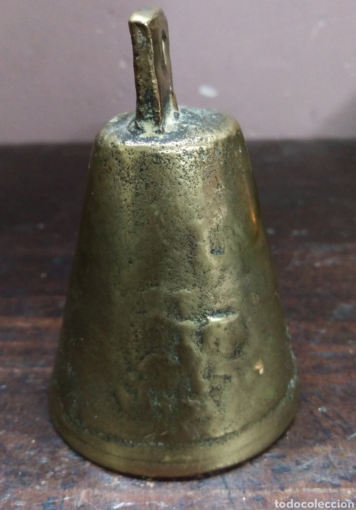 Otros objetos de arte: ANTIGUA CAMPANA DE BRONCE S. XIX - Foto 1