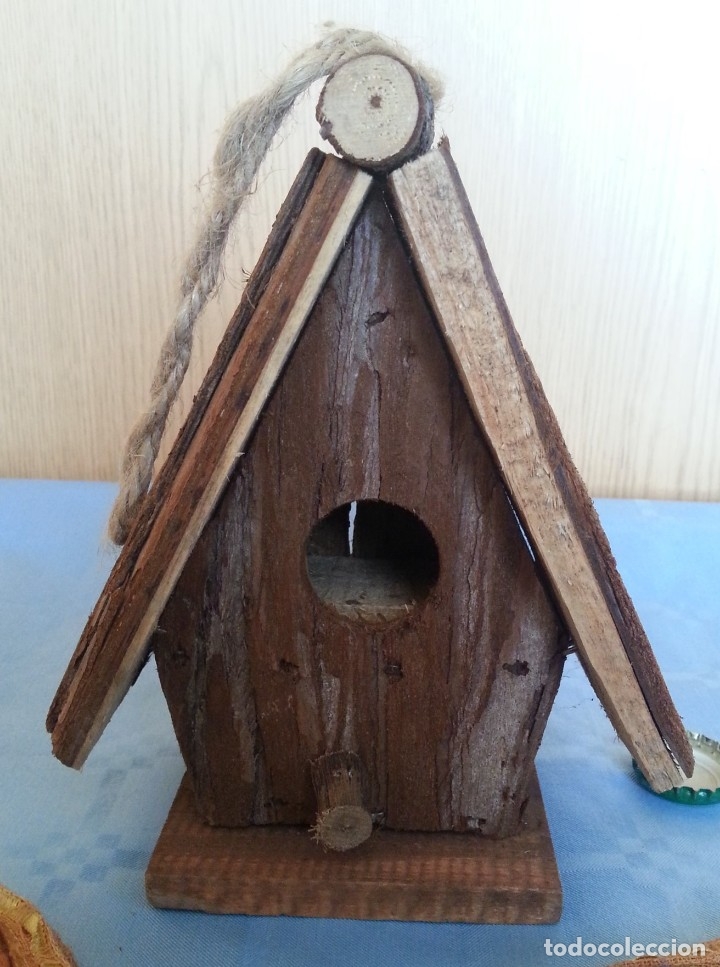 Otros objetos de arte: Nido de p&aacute;jaros. Casita en madera. A&ntilde;o 2000 - Foto 1