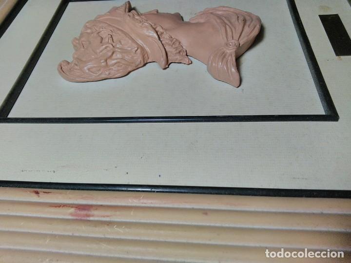 Otros objetos de arte: Dos cuadros en relieve. - Foto 4