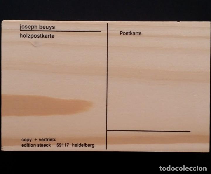 Otros objetos de arte: Joseph Beuys HOLZPOSTKARTE - Foto 5