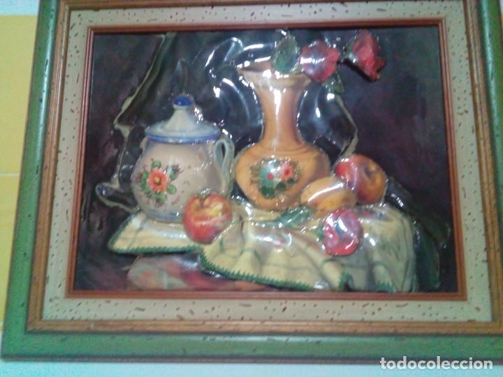 Otros objetos de arte: BONITO CUADRO CON RELIEVE ESMALTADO - Foto 4