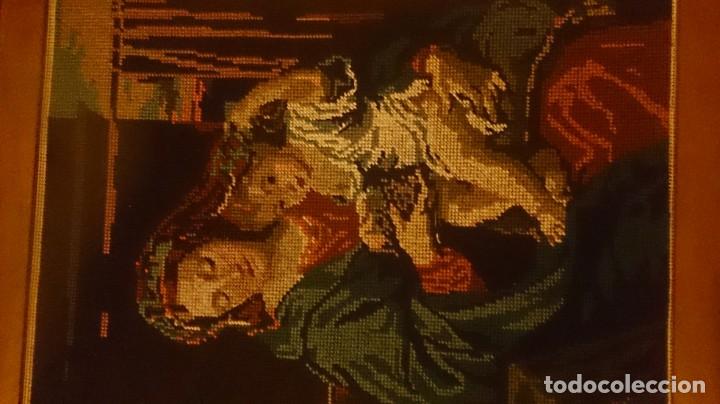 Otros objetos de arte: VIRGEN CON NI&Ntilde;O petit point 50x40 ctms aprox - Foto 12