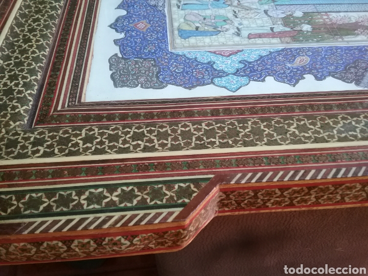 Otros objetos de arte: Pintura hindu sobre placa de celuloide. Escena costumbrista. - Foto 4