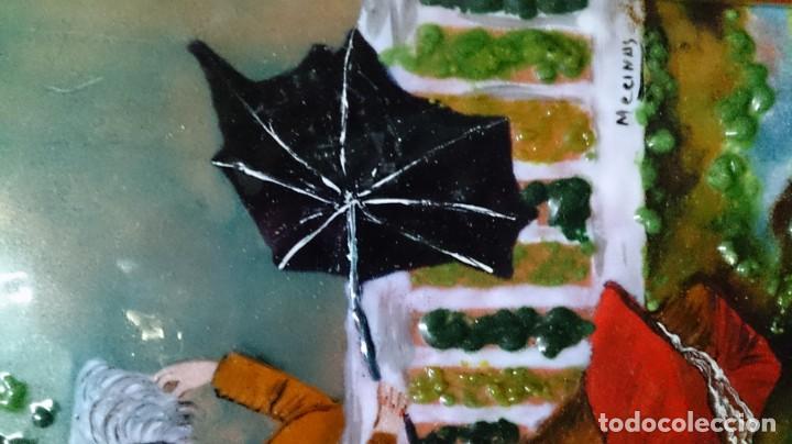 Otros objetos de arte: MECINAS ESMALTE SE&Ntilde;ORA CON PARAGUAS ENMARCADO - Foto 5