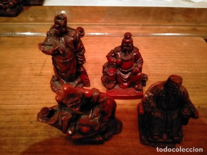 Otros objetos de arte: LOTE DE 4 BUDAS DE RESINA FIGURAS CHINAS - Foto 1
