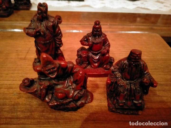 Otros objetos de arte: LOTE DE 4 BUDAS DE RESINA FIGURAS CHINAS - Foto 2