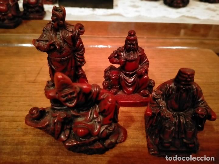 Otros objetos de arte: LOTE DE 4 BUDAS DE RESINA FIGURAS CHINAS - Foto 3