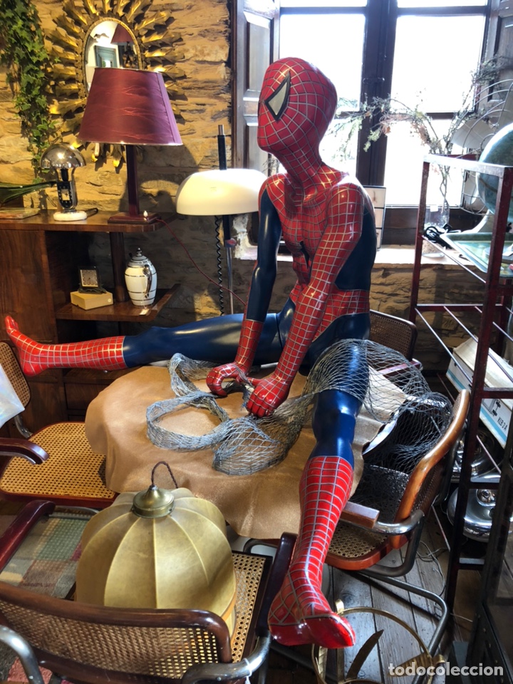 antiguo spiderman tamaño natural en fibra de vi - Acheter Autres objets  d'art sur todocoleccion