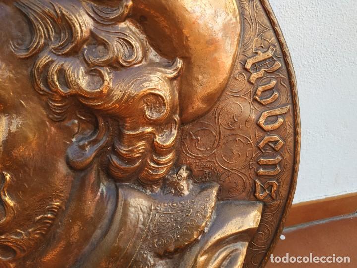 Otros objetos de arte: Placa Circular de Lat&oacute;n Gran Tama&ntilde;o, - Foto 3