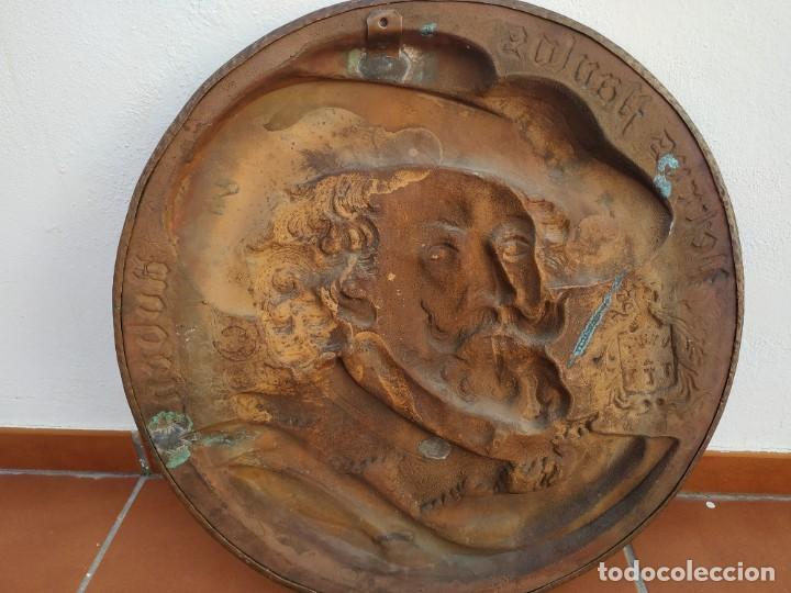 Otros objetos de arte: Placa Circular de Lat&oacute;n Gran Tama&ntilde;o, - Foto 5