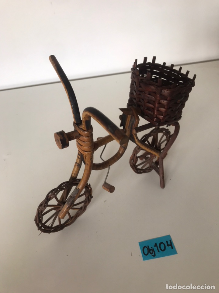 Otros objetos de arte: BICICLETA DE MIMBRE - Foto 2