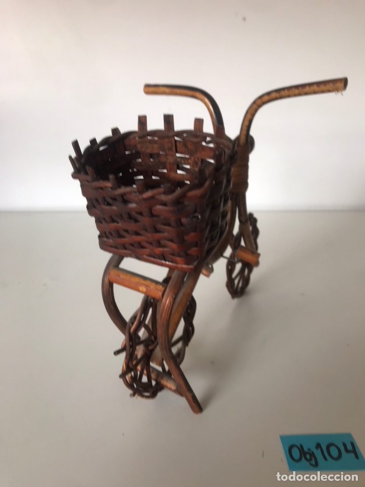 Otros objetos de arte: BICICLETA DE MIMBRE - Foto 3