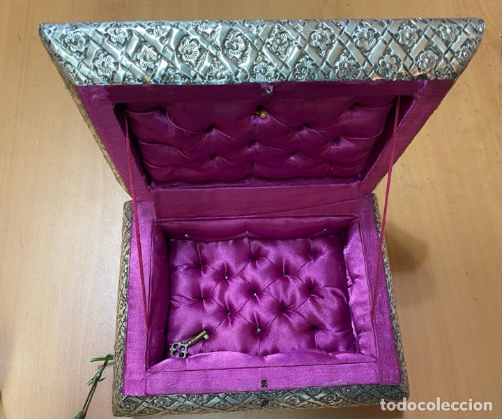 Otros objetos de arte: Caja de Plata y madera - Foto 1