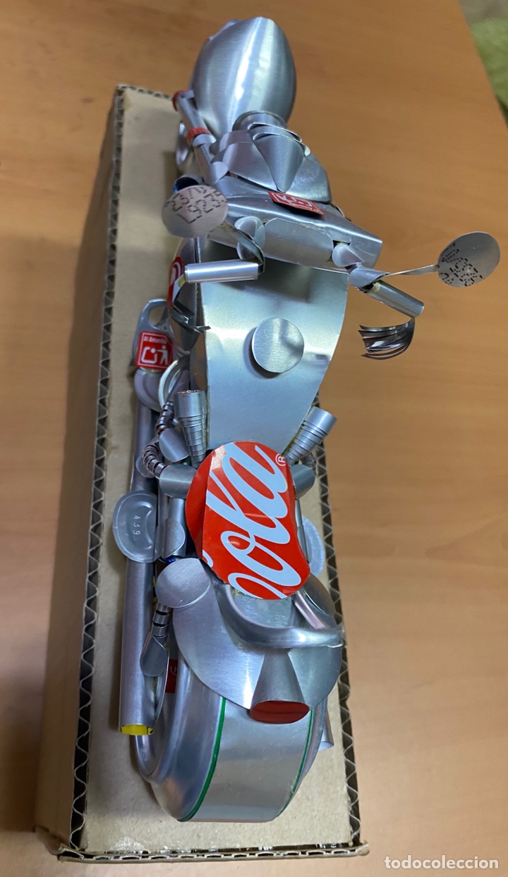 Otros objetos de arte: Moto de latas recicladas - Foto 2