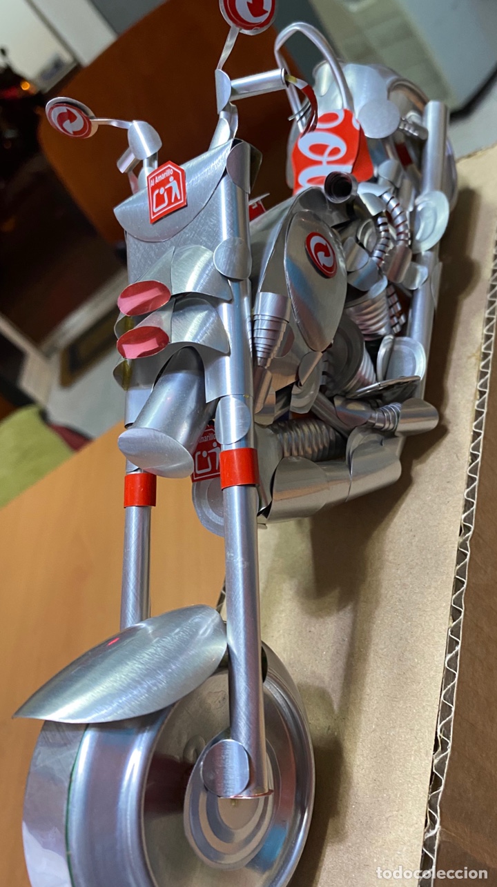 Otros objetos de arte: Moto de latas recicladas - Foto 1