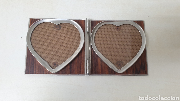 Otros objetos de arte: PORTAFOTOS DE ACERO EN FORMA DE CORAZON - Foto 2
