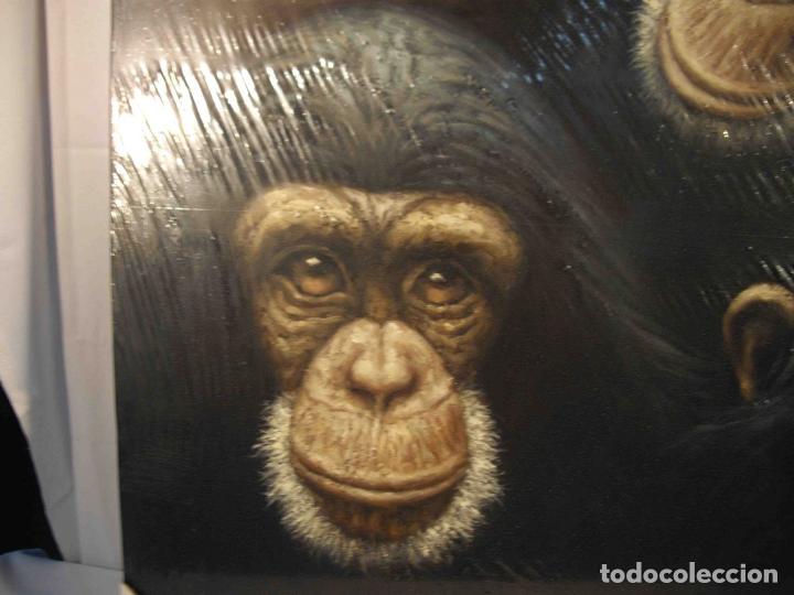 Otros objetos de arte: OLEO SOBRE LIENZO 3 CHIMPANCES - Foto 3