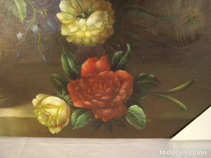 Otros objetos de arte: OLEO BODEGON JARRON CON FLORES - Foto 3