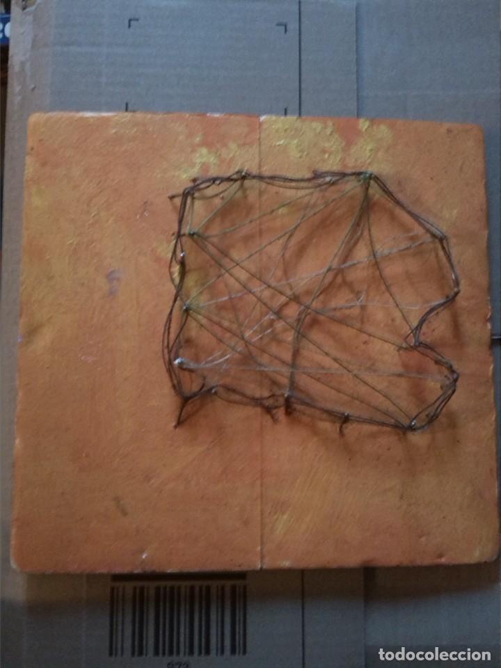 Otros objetos de arte: Cuadro abstracto naranja. Materiales: acr&iacute;lico, hilo. - Foto 1