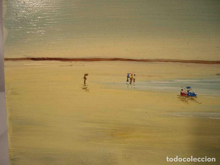 Otros objetos de arte: OLEO SOBRE TABLA DIA DE PLAYA - Foto 2