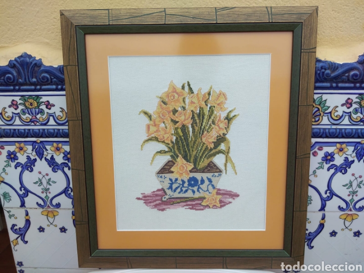 Otros objetos de arte: Cuadro con marco hecho a punto de cruz - Foto 1