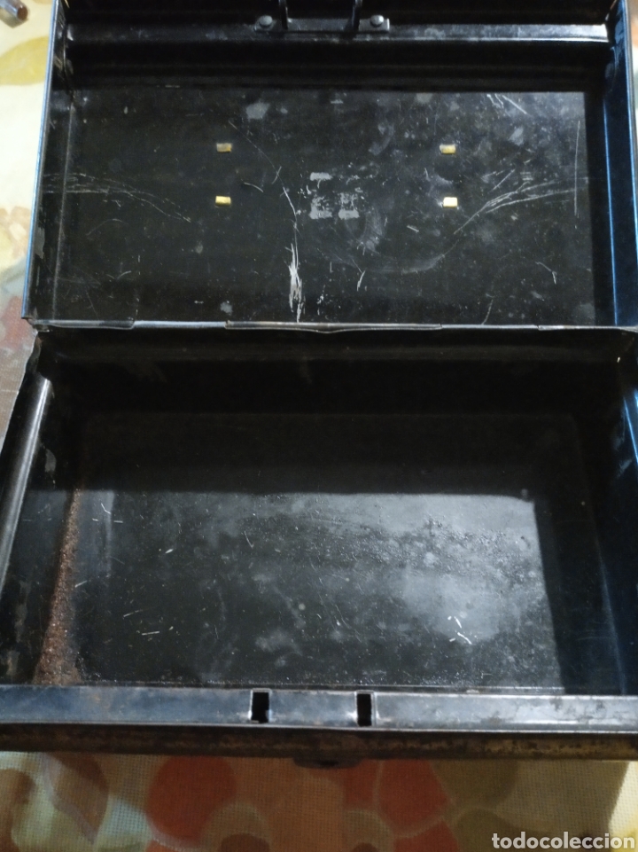 Otros objetos de arte: Caja de chapa antigua - Foto 4