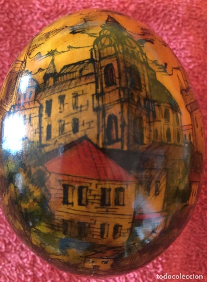 Otros objetos de arte: Huevo de madera de PRAGA - Foto 1