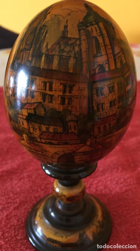 Otros objetos de arte: Huevo de madera de PRAGA - Foto 3
