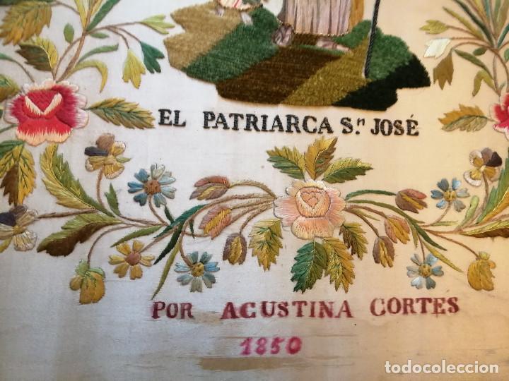 Otros objetos de arte: CUADRO MUY ANTIGUO BORDADO, 1850 - Foto 4
