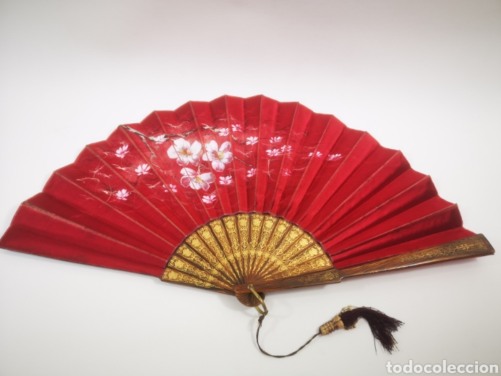 Otros objetos de arte: Antiguo abanico de seda pintado a mano - Foto 1