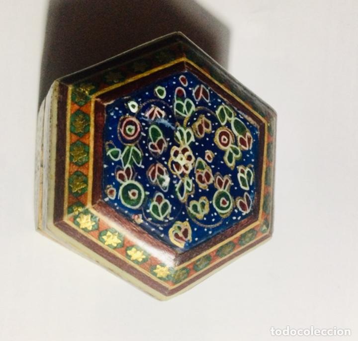 Otros objetos de arte: Caja de madera hecha y pintada a mano - Foto 4