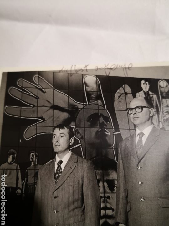 Otros objetos de arte: GILBERT & GEORGE Offset FIRMADA A MANO PERFORMANCE postal firmada a mano - Foto 3