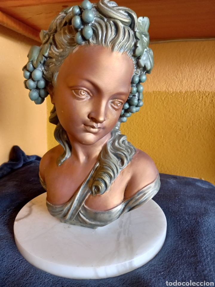 Otros objetos de arte: BONITO BUSTO MUJER ALEGORIA A LA VENDIMIA - Foto 1