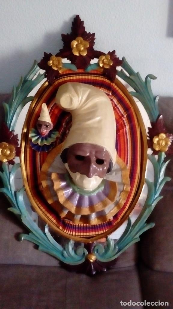 Otros objetos de arte: Obra Art&iacute;stica en Relieve del Dios Momo del Carnaval - Foto 1