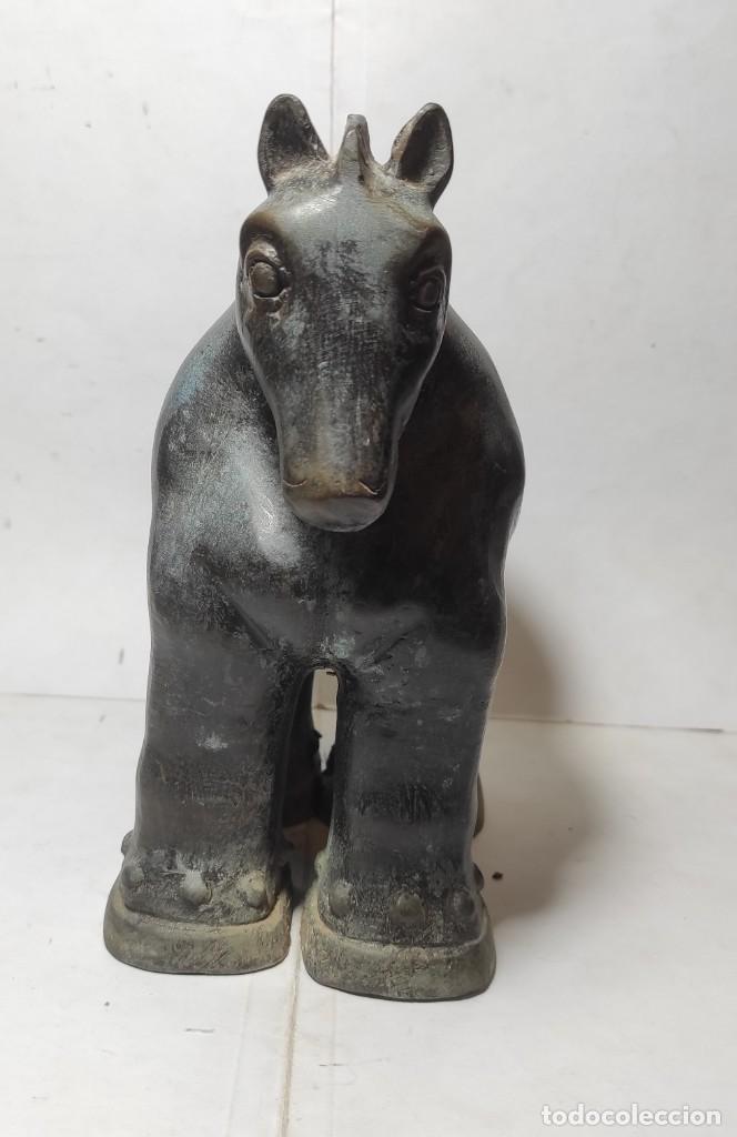 Otros objetos de arte: CABALLOS ESTILO BOTERO. FIGURAS DE METAL. - Foto 3