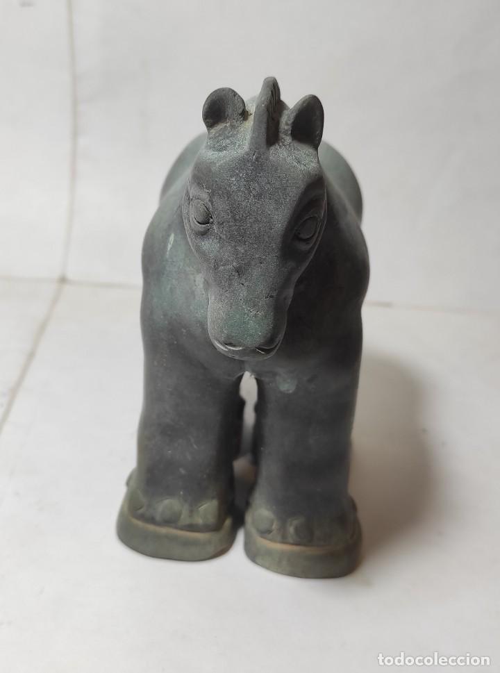 Otros objetos de arte: CABALLOS ESTILO BOTERO. FIGURAS DE METAL. - Foto 9