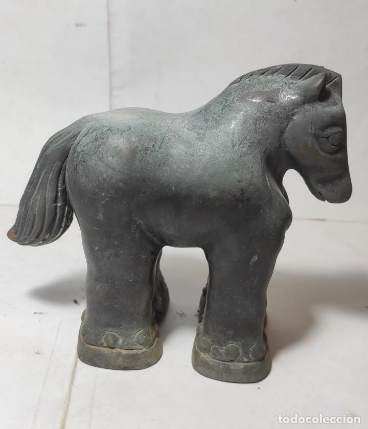 Otros objetos de arte: CABALLOS ESTILO BOTERO. FIGURAS DE METAL. - Foto 10