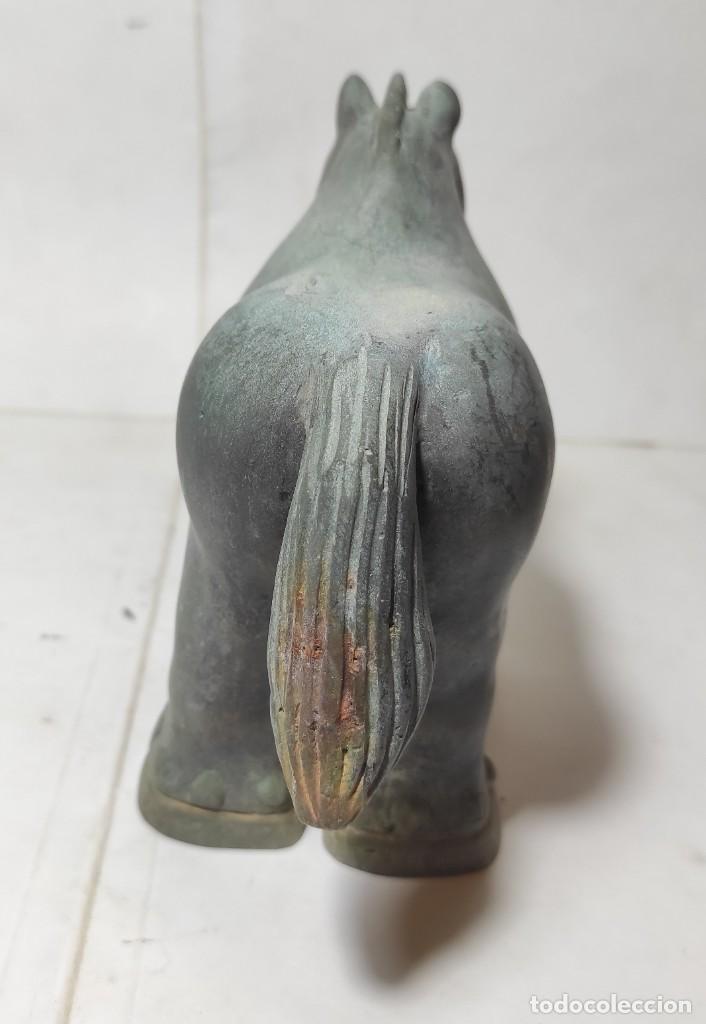 Otros objetos de arte: CABALLOS ESTILO BOTERO. FIGURAS DE METAL. - Foto 11