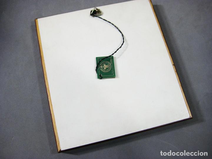 Otros objetos de arte: MARCO CON DAMASQUINADO DE TOLEDO. ORO 3 MICRAS - Foto 3