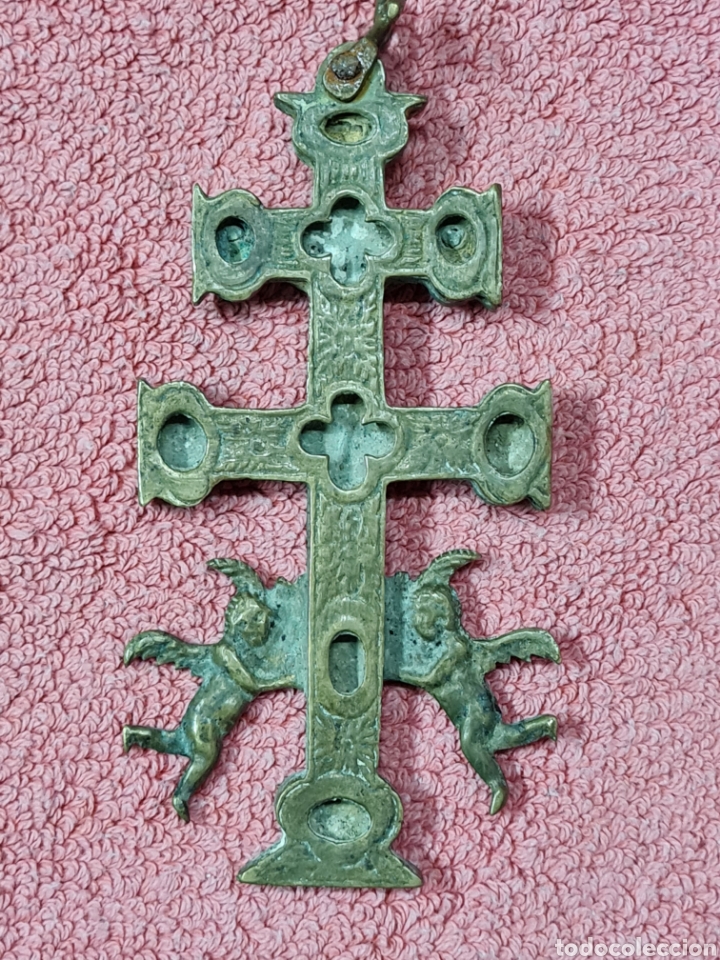 Otros objetos de arte: Antigua cruz de Caravaca - Foto 2