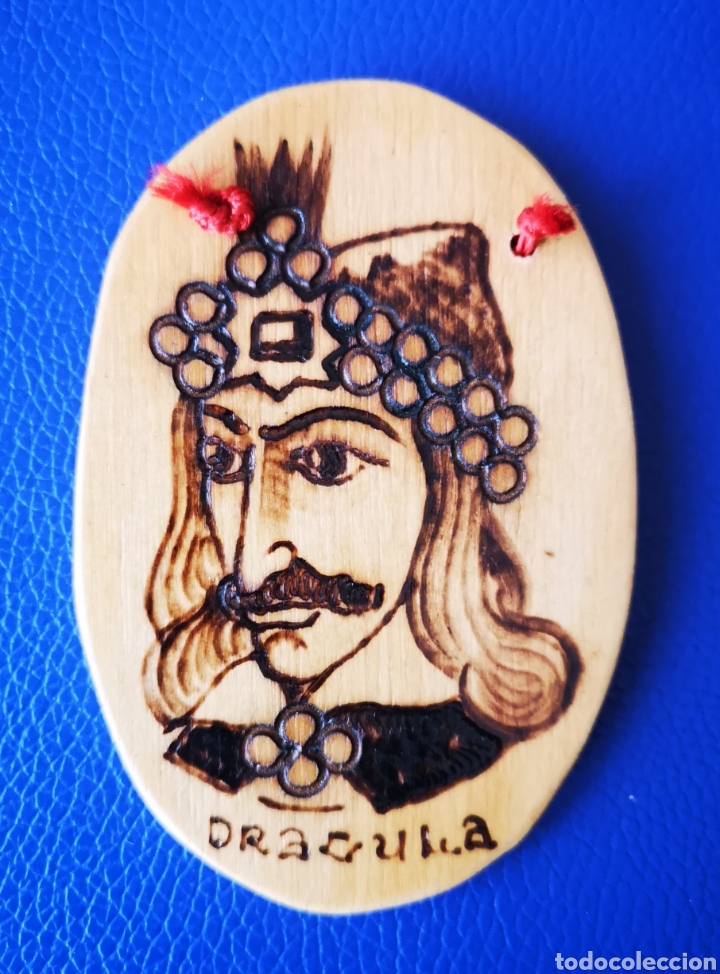 Otros objetos de arte: DRACULA - DIBUJO EN MADERA - 6 X 9 - Foto 1